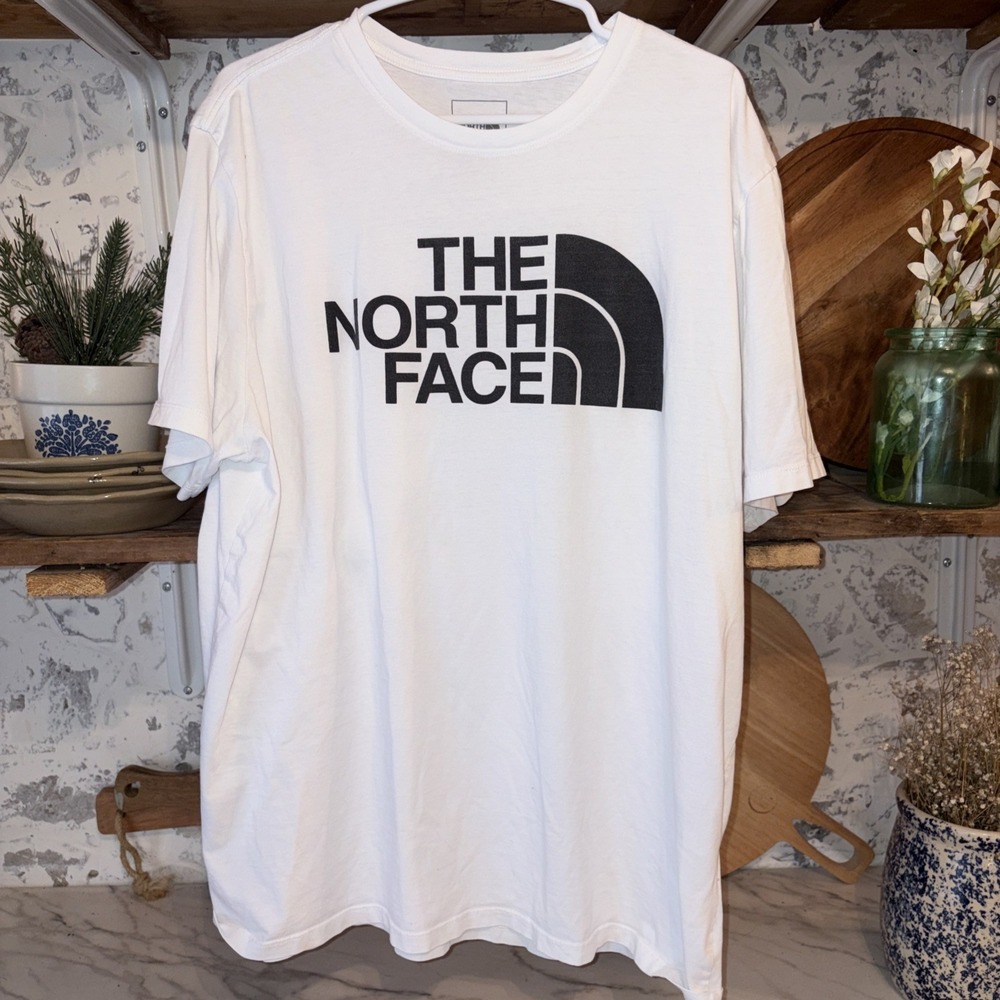 Men's White The North Face XL White T Shirt Outdoors Camping Adventure